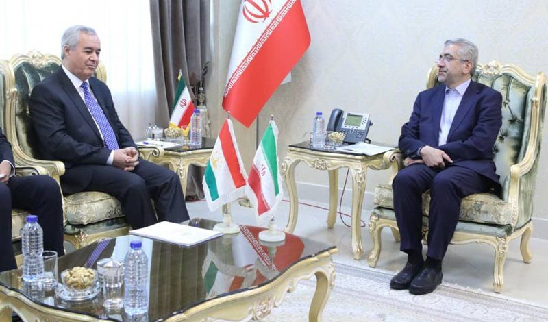 Iran, Tajikistan committed to remove barriers to develop bilateral ties