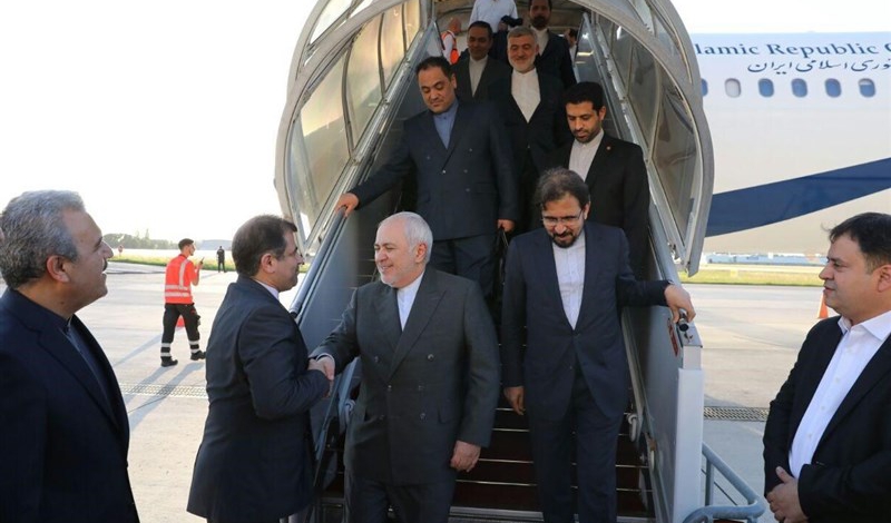 Irans foreign minister in France for talks