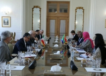 Iran, South African FMs discuss ways to expand ties