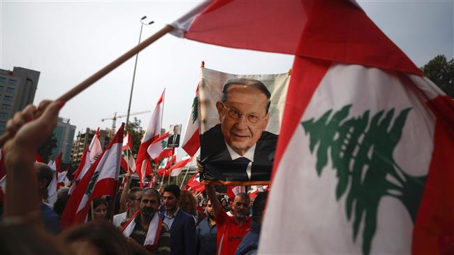 Thousands of Lebanese rally in support of President Aoun amid anti-government protests