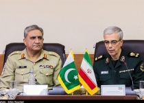 Top Iranian, Pakistani Generals meet in Tehran