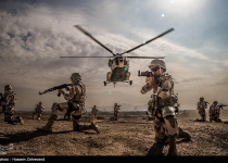 Photos: Basij special forces take aerial practice  <img src="https://cdn.theiranproject.com/images/picture_icon.png" width="16" height="16" border="0" align="top">