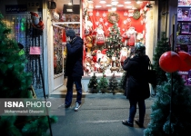 Photos: Iranian Christians out for Christmas shopping  <img src="https://cdn.theiranproject.com/images/picture_icon.png" width="16" height="16" border="0" align="top">