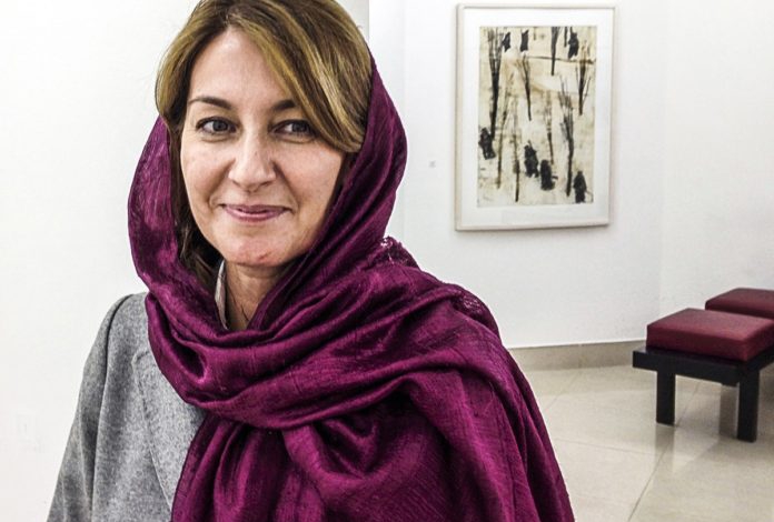 Iranian woman to receive French Order of Arts and Letters