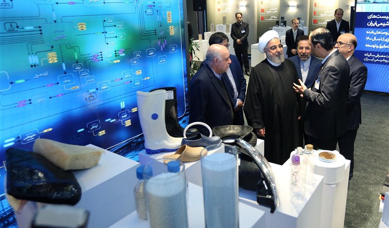 Iranian President visits petrochemical industry exhibition