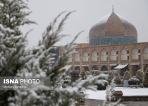 Photos: Snowfall in Isfahan  <img src="https://cdn.theiranproject.com/images/picture_icon.png" width="16" height="16" border="0" align="top">