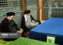 Photos: Supreme Leader pays homage to late Imam Khomeini ahead of Revolution anniv.  <img src="https://cdn.theiranproject.com/images/picture_icon.png" width="16" height="16" border="0" align="top">