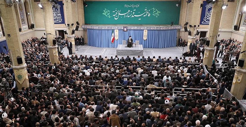 Iran needs to be strengthened by empowering will and insight of its youth: Leader