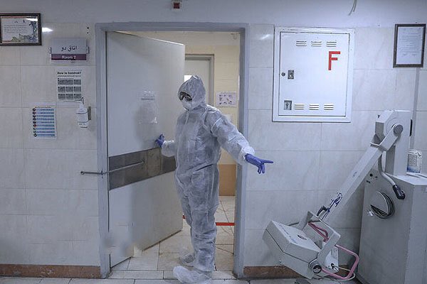 Coronavirus suspect in Tehran metro transported to hospital