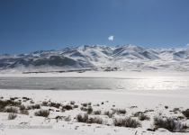 Photos: Frozen wetland of Choghakhor  <img src="https://cdn.theiranproject.com/images/picture_icon.png" width="16" height="16" border="0" align="top">