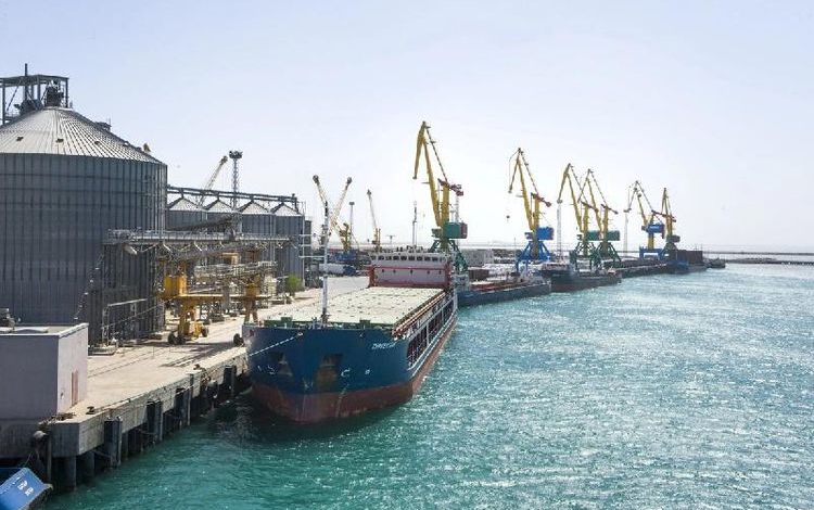 Kazakhstan shuts Caspian ports to Iranian, Azeri passenger ships on virus worries