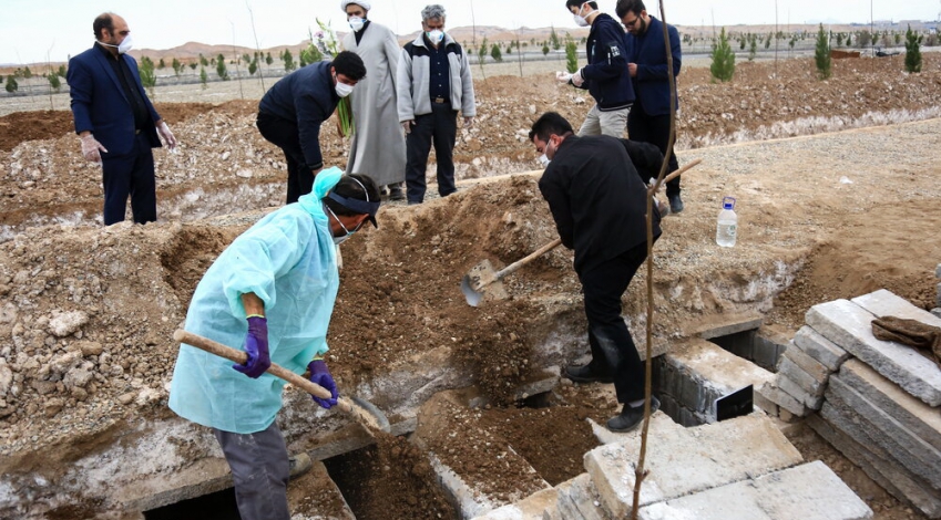 There is no special section for coronavirus victims in Behesht-e Masoumeh Cemetery in Qom