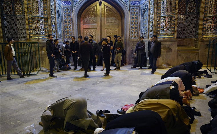 Iran hard-liners storm shrines closed due to coronavirus