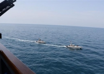 IRGC Navy warns off US warships in Persian Gulf