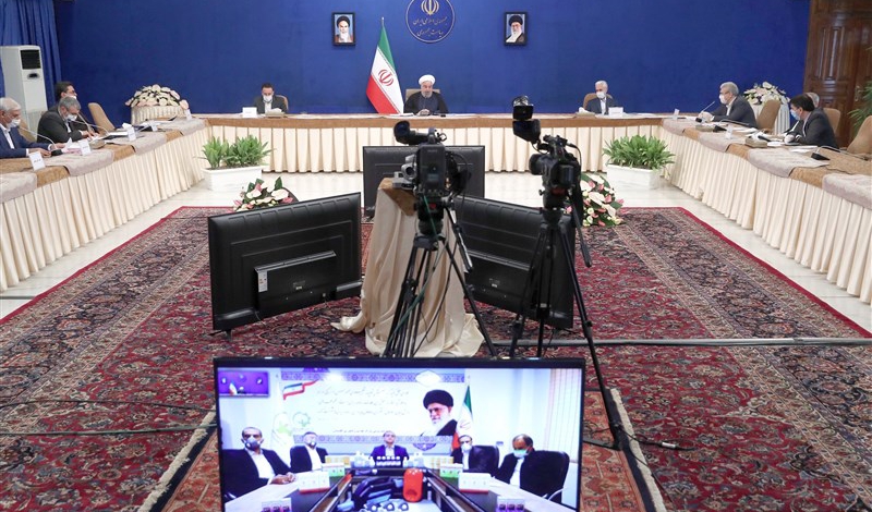 President lauds Iranian science, technology parks for help in coronavirus battle