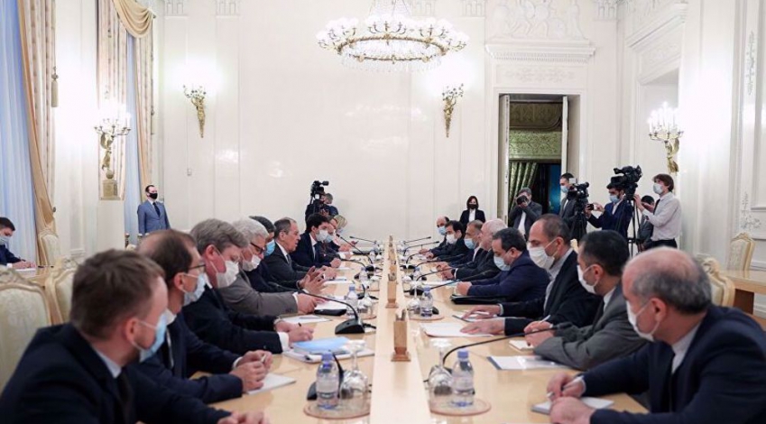 Strong Iran-Russia ties guarantee global peace, security: FM Zarif