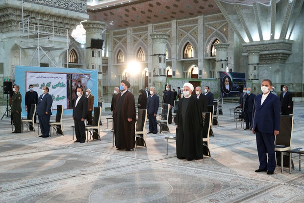 Pres. Rouhani, cabinet pay tribute to late Imam Khomeini