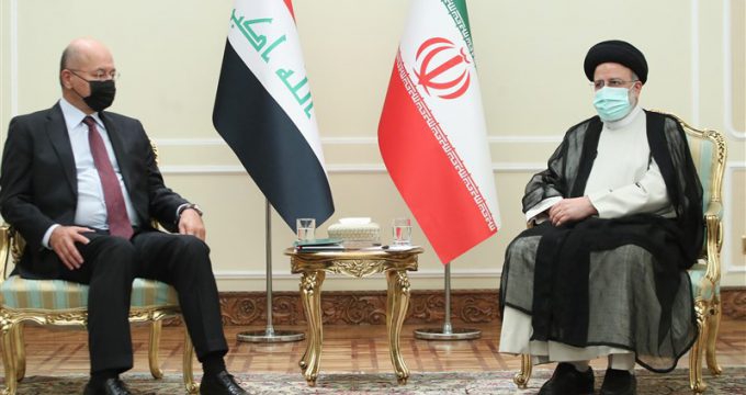 Presidents weigh plans to boost Iran-Iraq ties
