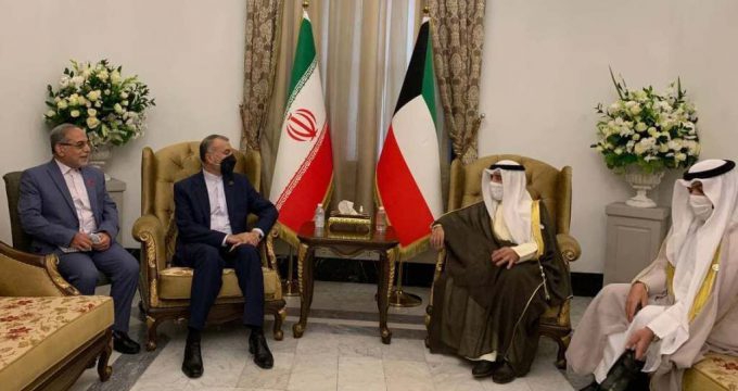 Iran FM stresses need to activate Tehran-Kuwait ties