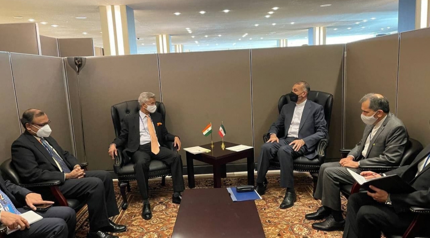 Ministers of foreign affairs of Iran, India emphasize need for broader ties