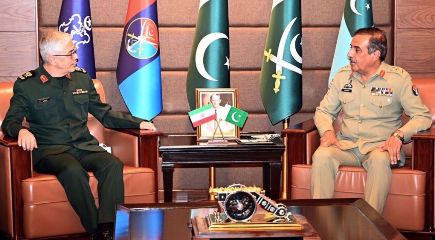 Iran, Pakistan discuss promotion of naval cooperation