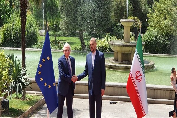 Iranian FM meets EU
