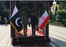 Iran, Pakistan emphasize strengthening military coop.