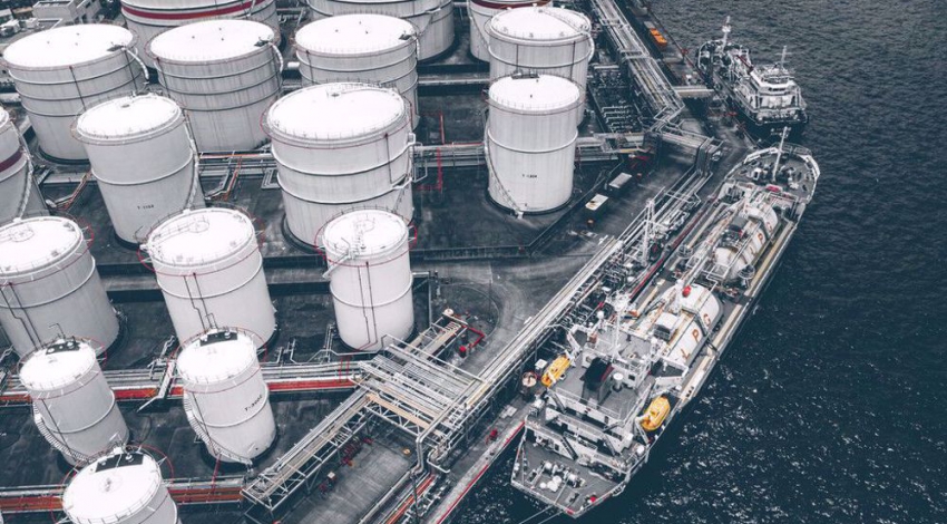 Iran revives long-delayed LNG project despite US sanctions