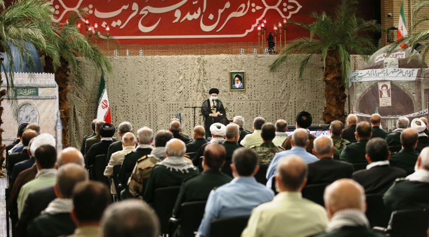 Ayatollah Khamenei: Sacred Defense proved resistance only way to protect Iran