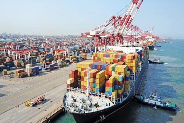 Irans foreign trade hit $69 bn in 8 months