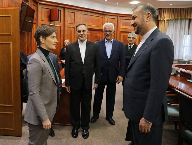 Iran FM, Serbian PM hold talks on bilateral ties