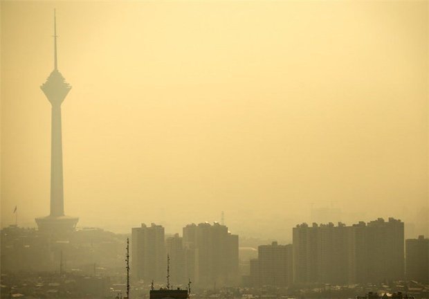 Air pollution shuts schools in Tehran