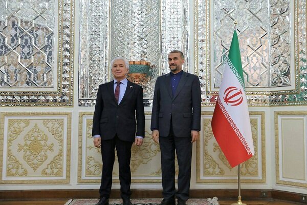 Iran, Russia stress boosting parliamentary relations