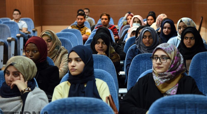 Official: University of Tehran ready to admit female Afghan students