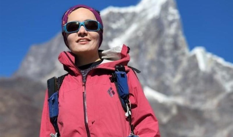 Iranian woman Hesamifard reaches Annapurna peak
