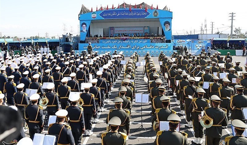 Iran honors National Army Day