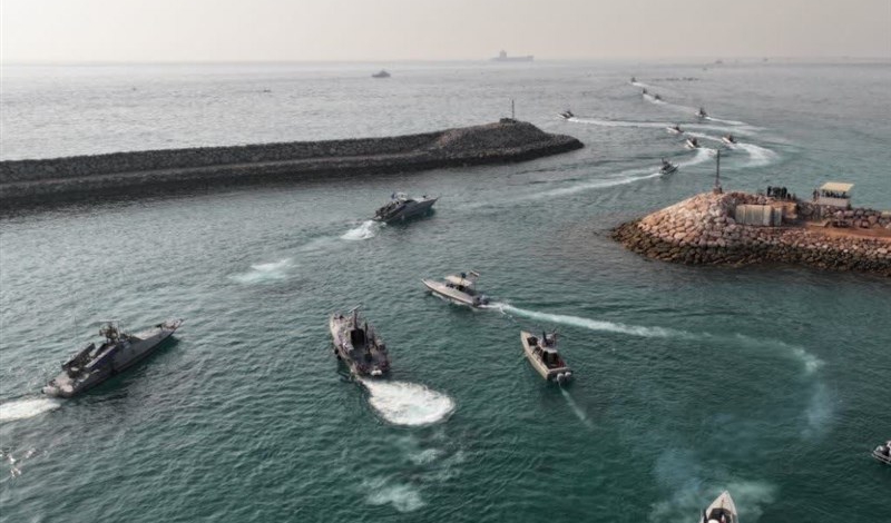 IRGC Navy begins drills to defend Persian Gulf triple islands