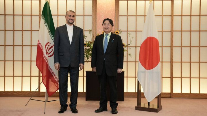 Irans FM meets Japanese foreign, health ministers