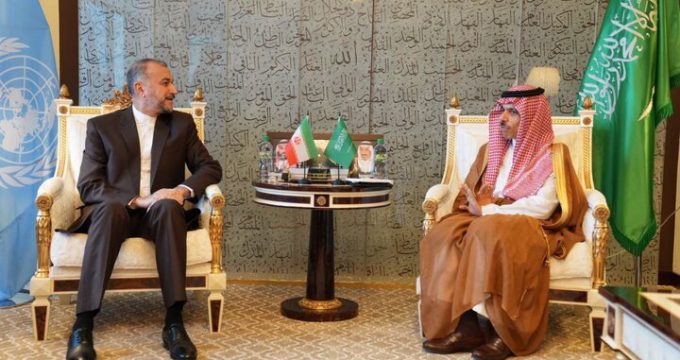 Iranian, Saudi FMs meet for fourth time since dtente