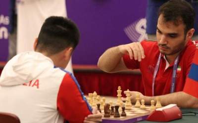 Iranian chess grandmaster stuns English rival in London