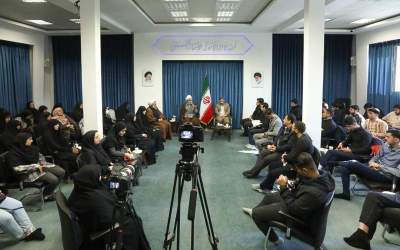 نشست امام جمعه قزوین با دانشجویان به مناسبت روز دانشجو