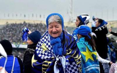 After 4 decades, Iranian female football fans attend Tehran Derby