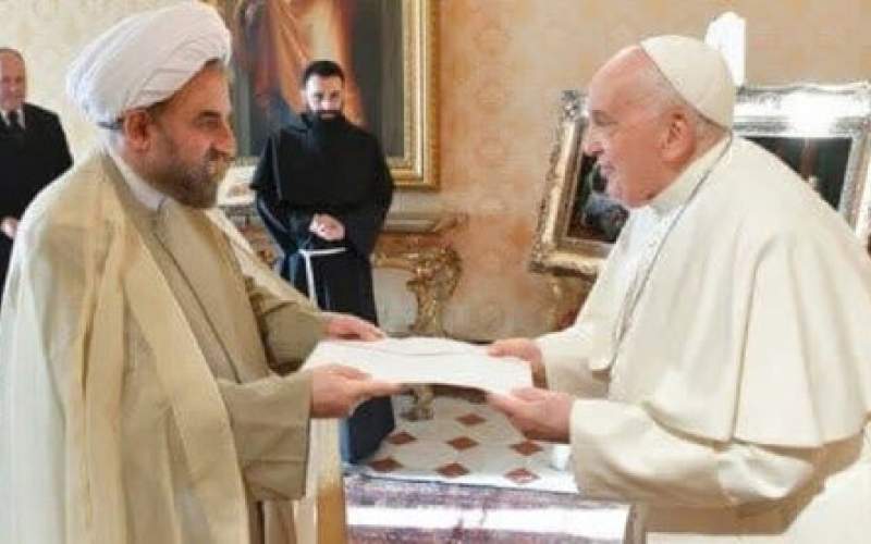 Iran’s New Ambassador to Vatican Submits Credentials to Pope Francis
