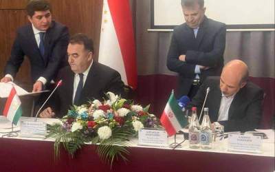 Iran, Tajikistan ink two cooperation documents