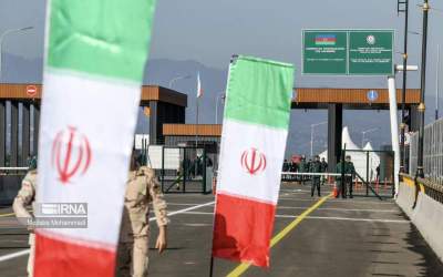 نخستین کامیون ها از پل مرزی جدید بین ایران و آذربایجان وارد آستارا شدند