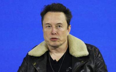 Musk warns against invading Russia