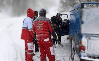 بارش برف راه ارتباطی ۳۰۰ روستای آذربایجان شرقی را مسدود کرد
