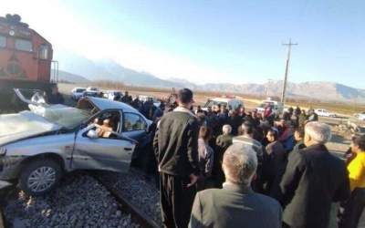 برخورد سمند با قطار در هرسین کرمانشاه ۲ کشته بر جای گذاشت