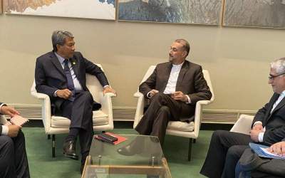 Iranian, Malaysian FMs exchange views on issues of mutual interest