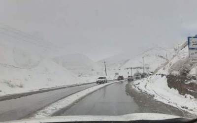 بارش برف در جاده چالوس و آزادراه تهران - شمال